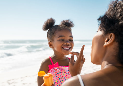 The Expert's Guide to Applying Waterproof SPF on Your Back